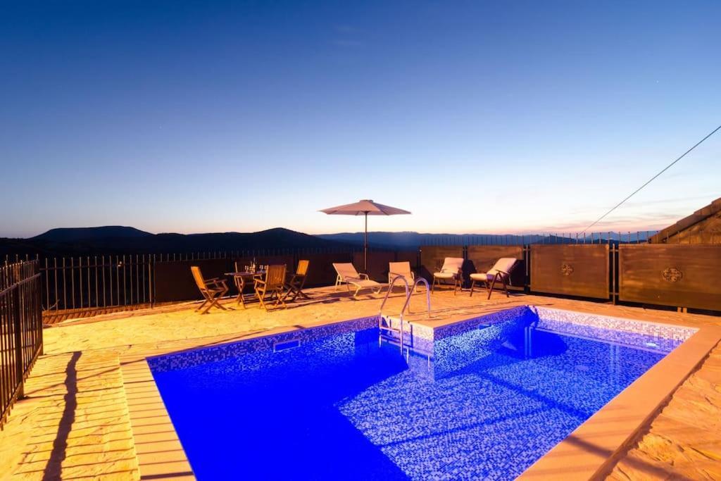 Private Pool Villa - Meditteranean Peace 斯拉诺 外观 照片
