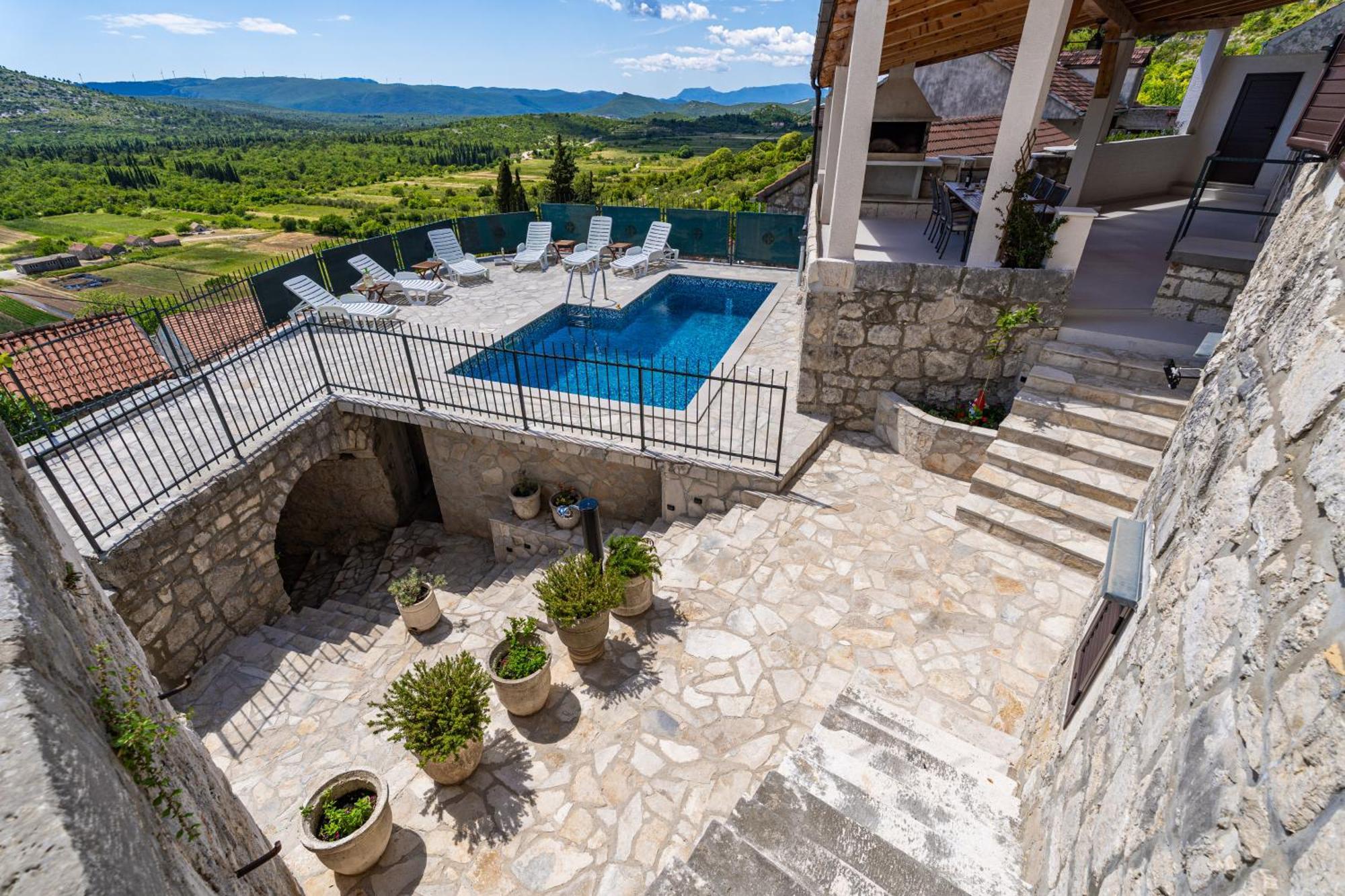 Private Pool Villa - Meditteranean Peace 斯拉诺 外观 照片