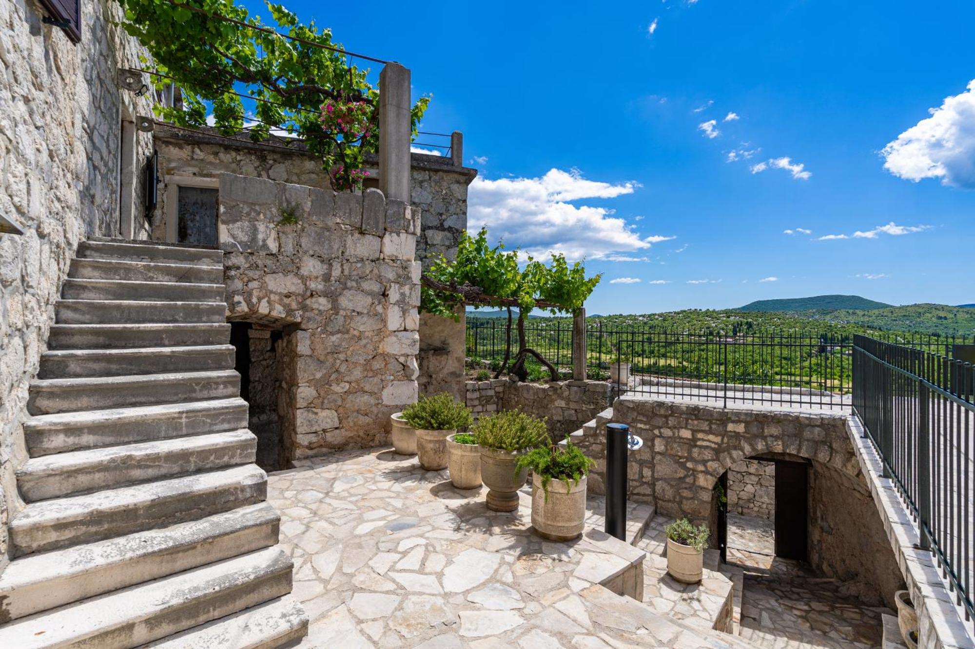 Private Pool Villa - Meditteranean Peace 斯拉诺 外观 照片