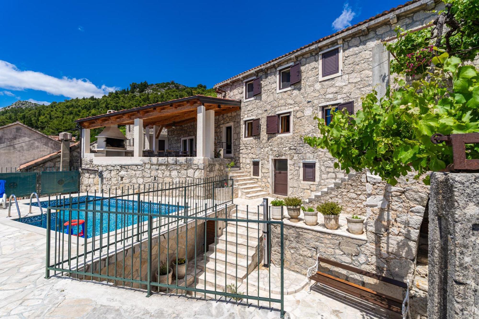 Private Pool Villa - Meditteranean Peace 斯拉诺 外观 照片