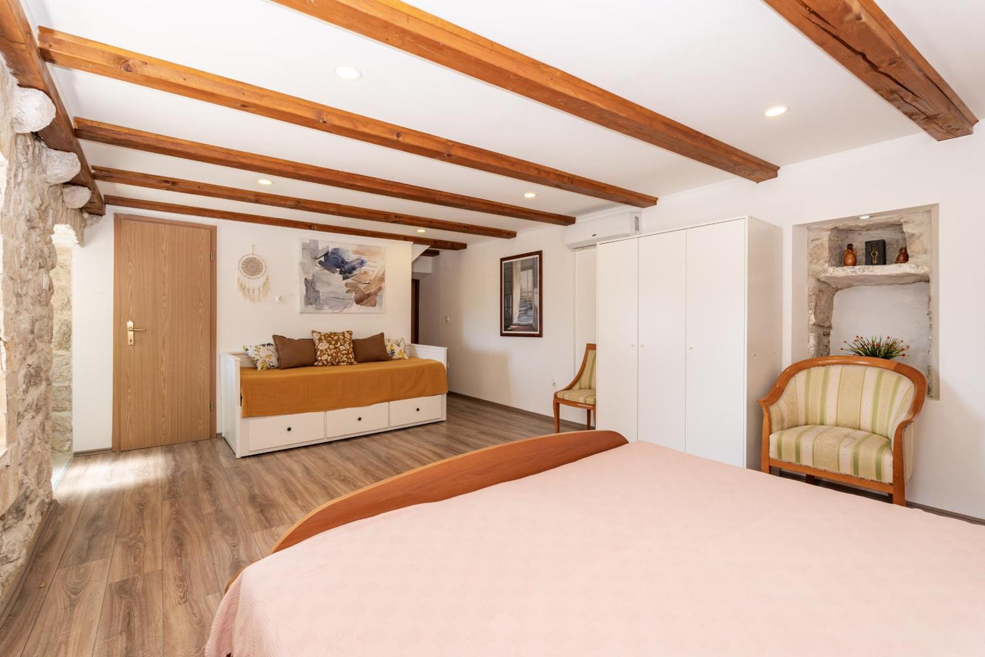Private Pool Villa - Meditteranean Peace 斯拉诺 外观 照片